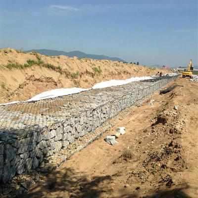 تشک رنو برای ساخت سد و سرریز